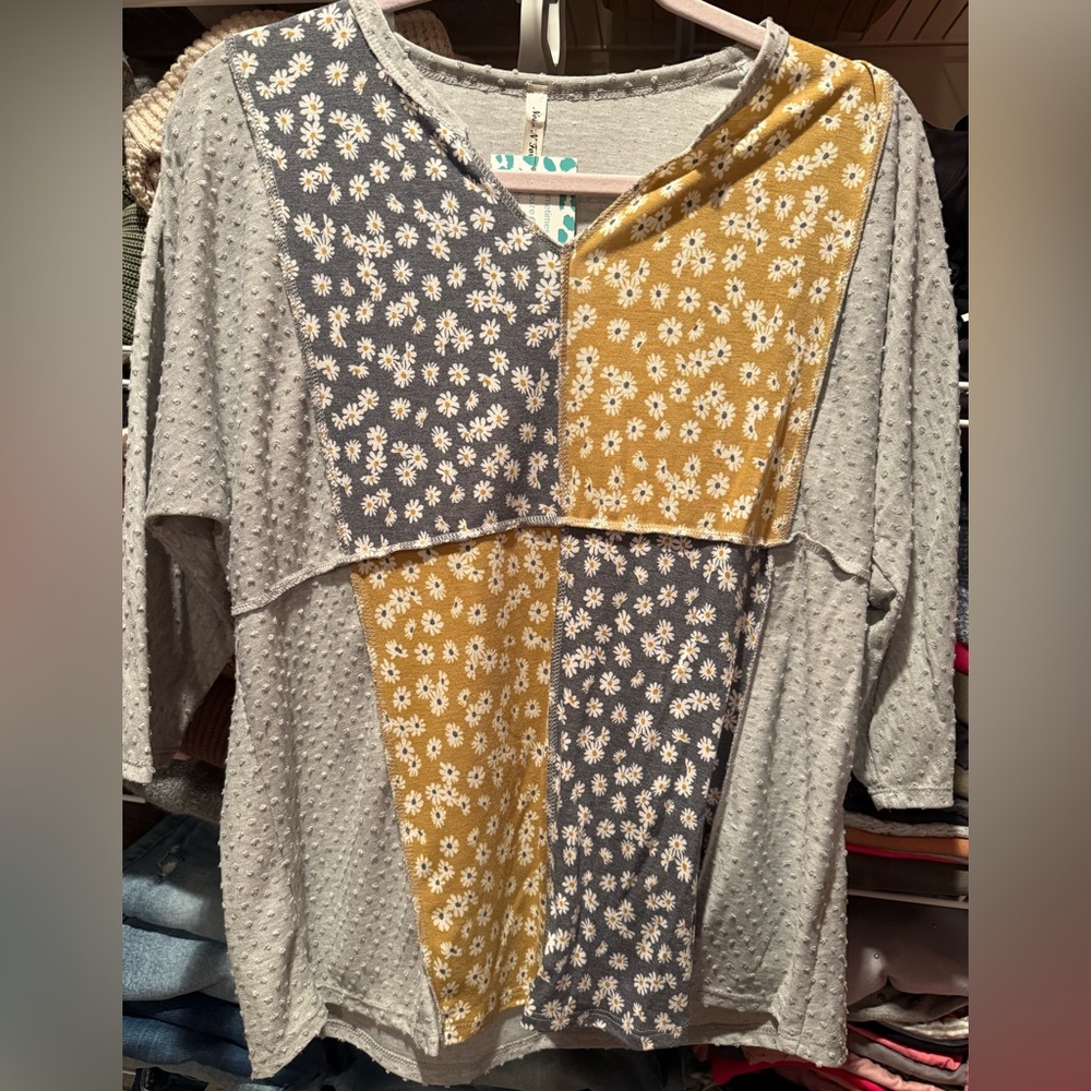 Now N Forever NWT 3/4 Sleeve Top